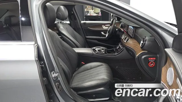 Mercedes-Benz E-Класс 2019 thumb 10