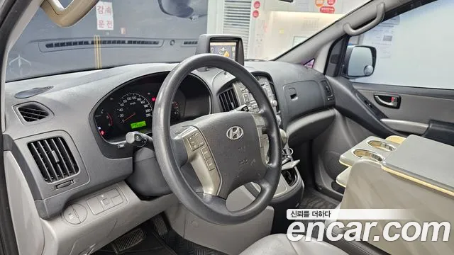 Hyundai Starex 2013 thumb 11