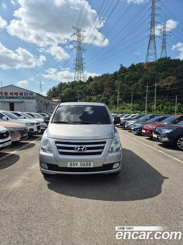 Hyundai Starex 2018 thumb 2