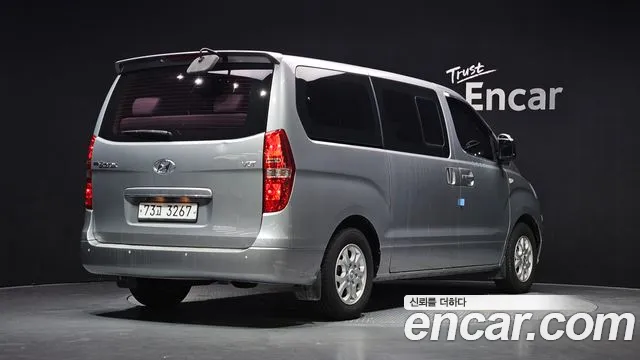 Hyundai Starex 2014 thumb 2