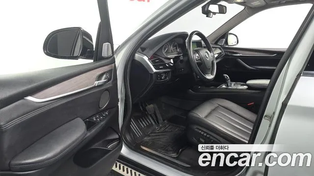 BMW X5 2014 thumb 10
