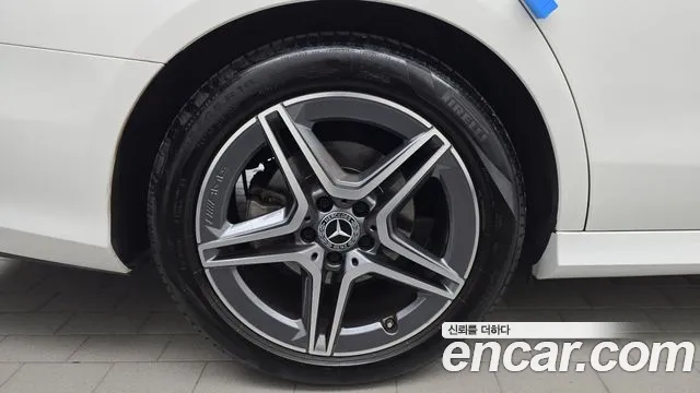 Mercedes-Benz E-Класс 2023 thumb 5