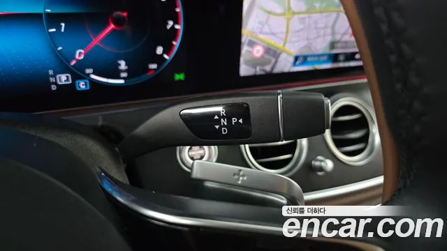 Mercedes-Benz E-Класс 2023 thumb 9