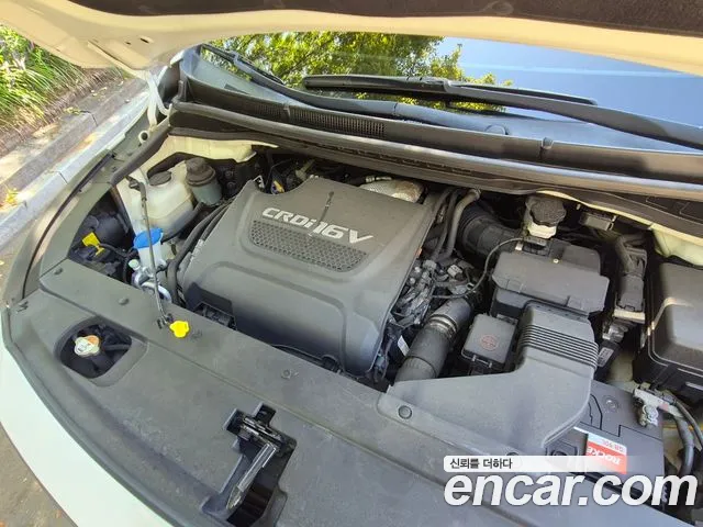 Kia Carnival 2016 thumb 6