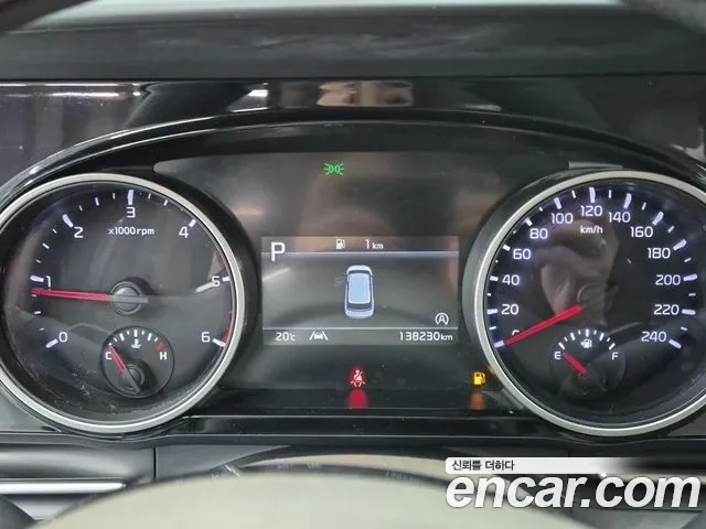 Kia Carnival 2021 thumb 5