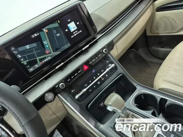 Kia Carnival 2021 thumb 9