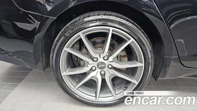Genesis G70 2022 thumb 5