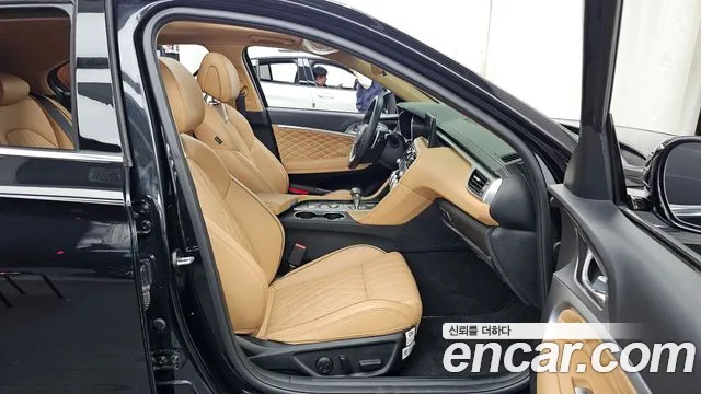 Genesis G70 2022 thumb 11