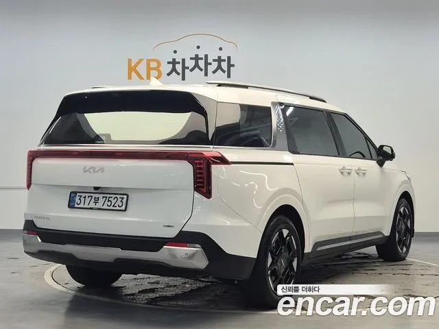 Kia Carnival 2025 thumb 3