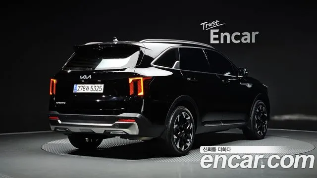 Kia Sorento 2023 thumb 2