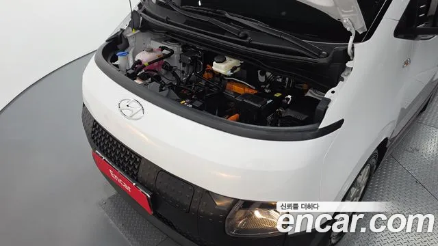 Hyundai Staria 2025 thumb 6