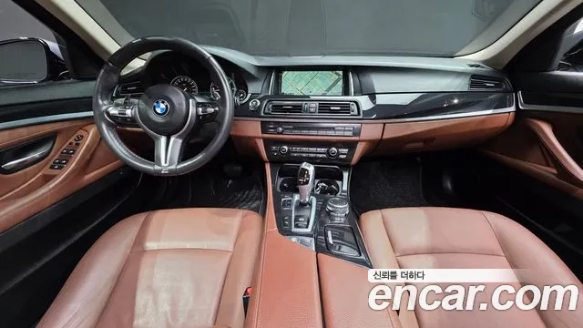 BMW 5-Series 2015 thumb 7