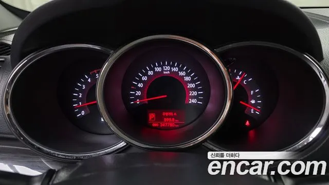 Kia Sorento 2011 thumb 8