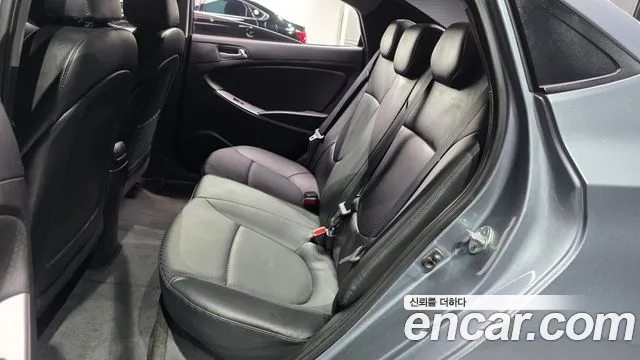 Hyundai Accent 2017 thumb 11