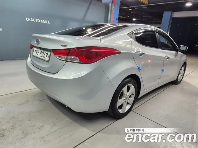 Hyundai Avante 2013 thumb 5