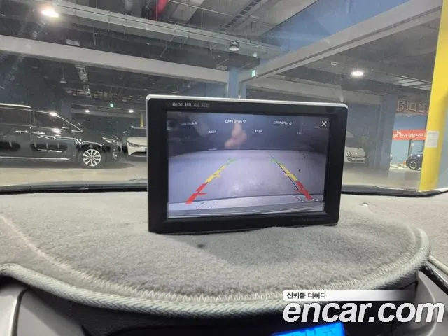 Hyundai Avante 2013 thumb 10