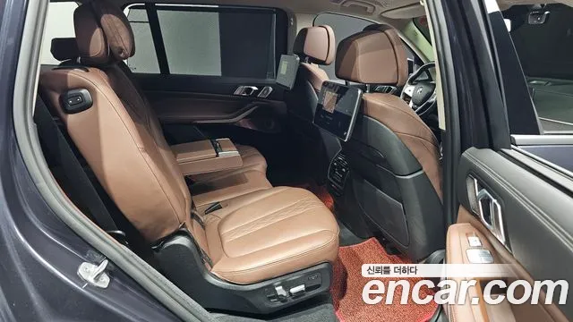 BMW X7 2021 thumb 11