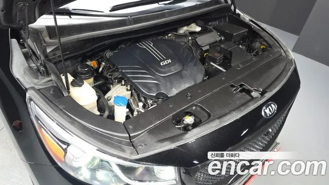 Kia Carnival 2016 thumb 6
