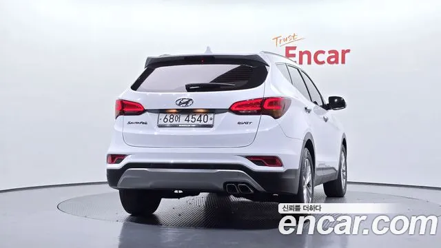 Hyundai Santa Fe 2015 thumb 4