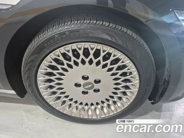 Genesis G80 2021 thumb 6