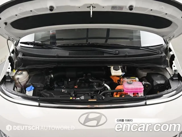 Hyundai Staria 2025 thumb 6