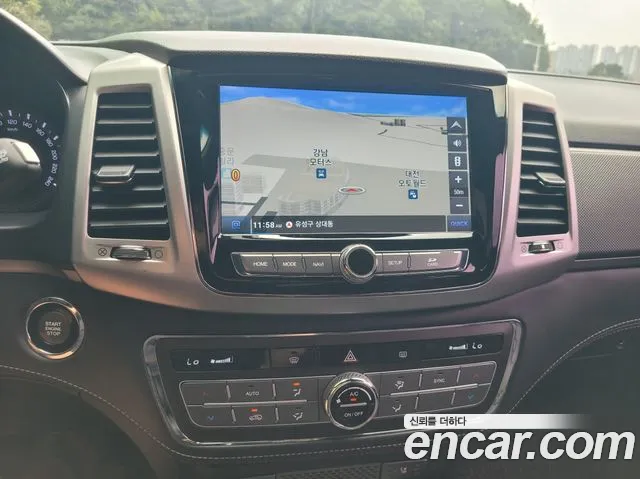 KG_Mobility_Ssangyong Rexton 2019 thumb 8