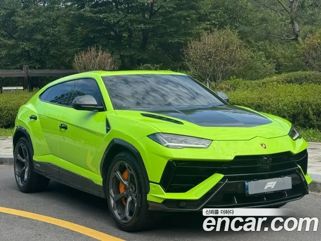 Lamborghini Urus 2023 thumb 11