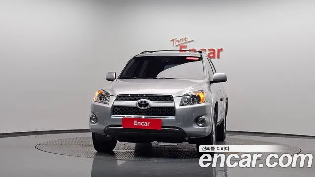 Toyota RAV4 2010 thumb 2