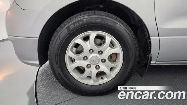 Hyundai Starex 2014 thumb 4