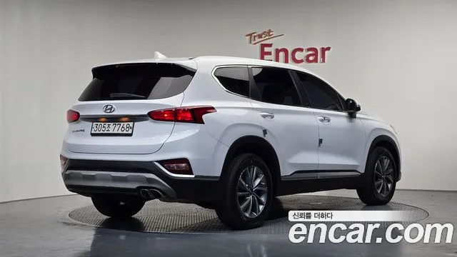Hyundai Santa Fe 2019 thumb 2