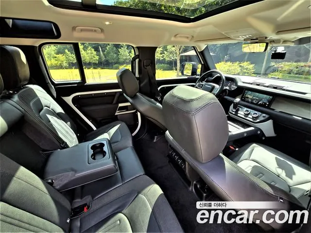 Land Rover Defender 2020 thumb 6