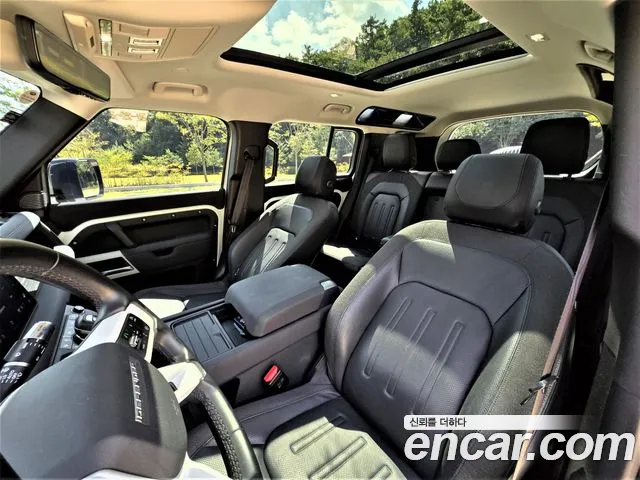 Land Rover Defender 2020 thumb 8