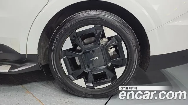 Kia Carnival 2024 thumb 5