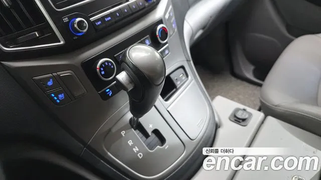 Hyundai Starex 2018 thumb 9