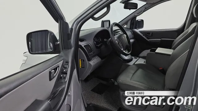 Hyundai Starex 2018 thumb 11