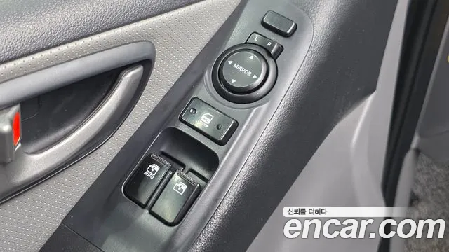 Hyundai Starex 2018 thumb 12