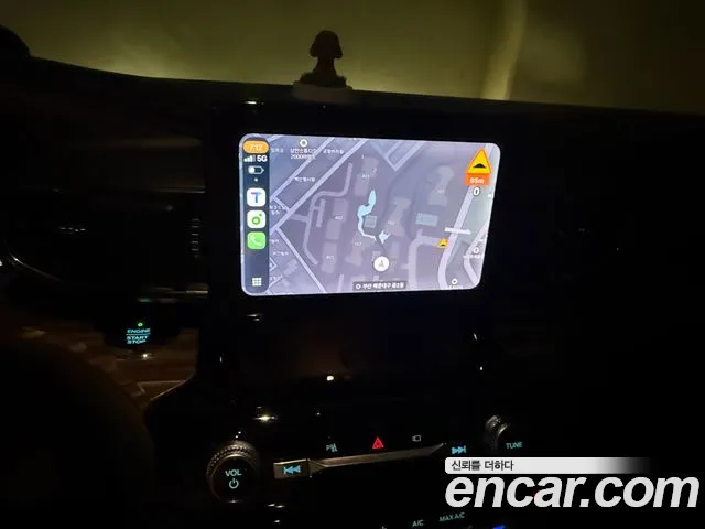 Ford Explorer 2021 thumb 7