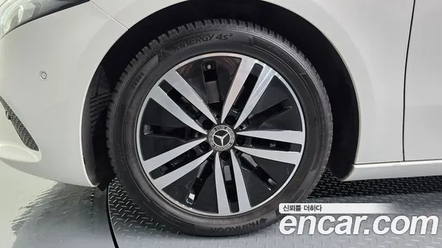 Mercedes-Benz A-Класс 2021 thumb 5