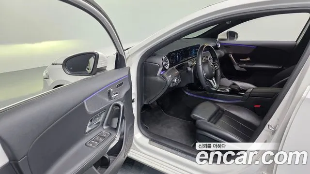 Mercedes-Benz A-Класс 2021 thumb 10