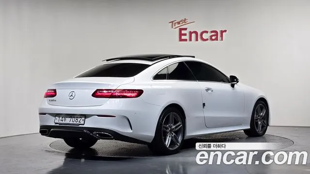 Mercedes-Benz E-Класс 2017 thumb 2