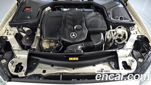 Mercedes-Benz E-Класс 2017 thumb 6