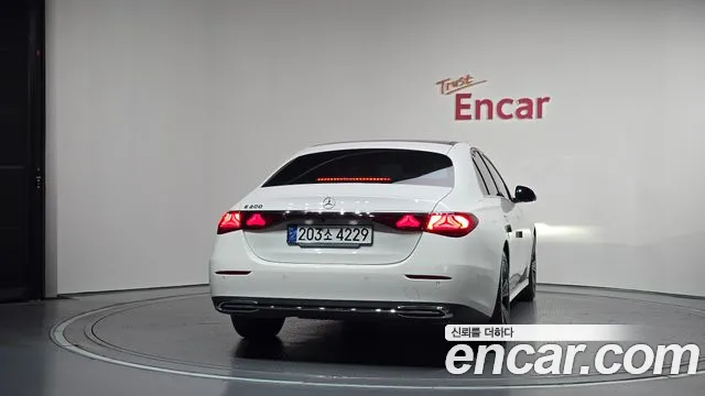 Mercedes-Benz E-Класс 2024 thumb 4