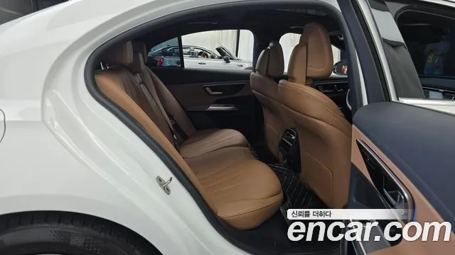 Mercedes-Benz E-Класс 2024 thumb 11