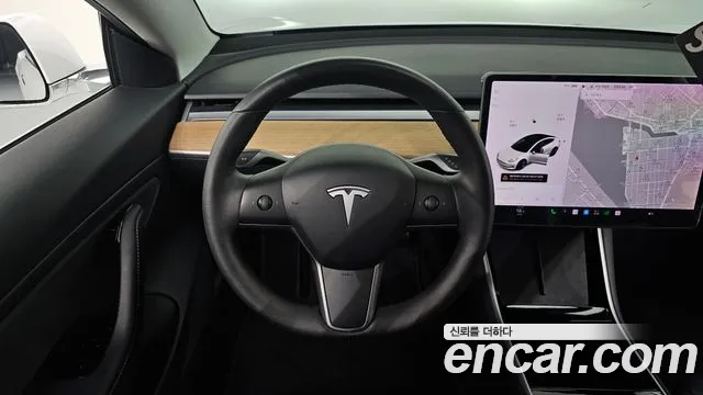 Tesla Model 3 2020 thumb 12