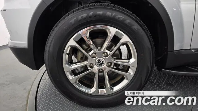 KG_Mobility_Ssangyong Rexton 2015 thumb 5