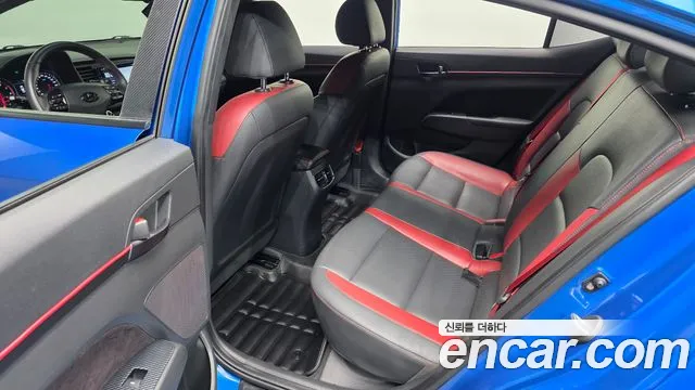 Hyundai Avante 2016 thumb 12