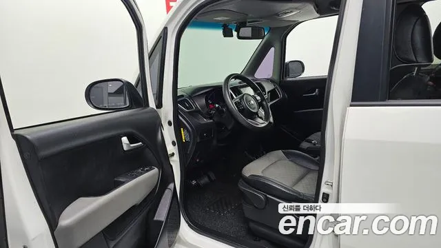 Kia Ray 2019 thumb 10