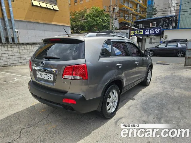 Kia Sorento 2011 thumb 3