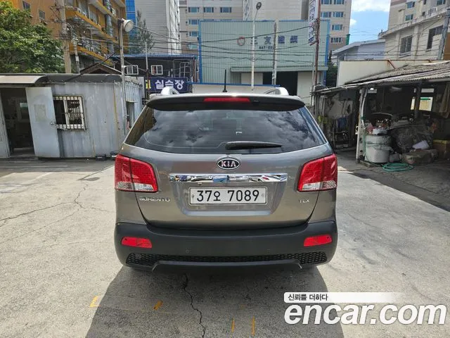 Kia Sorento 2011 thumb 4
