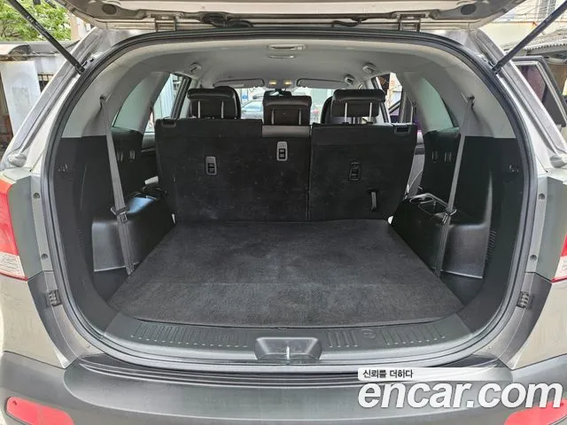 Kia Sorento 2011 thumb 10